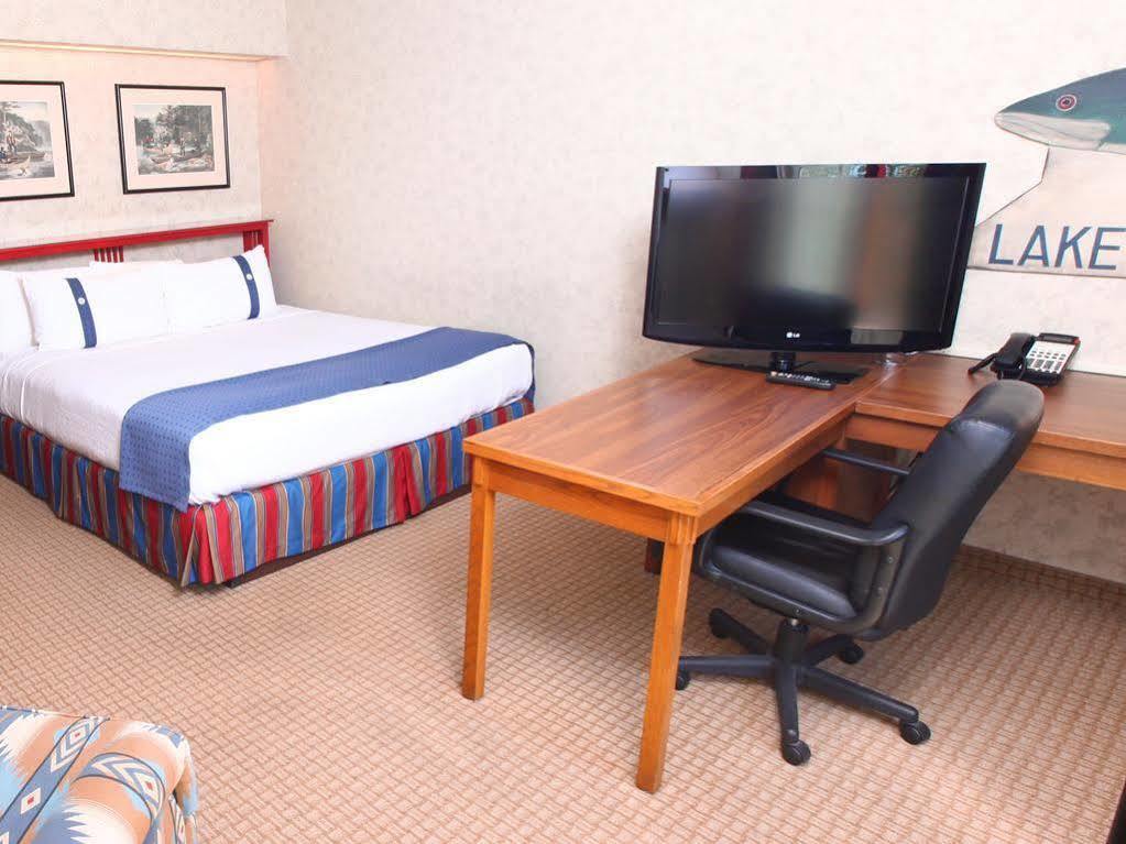 Wildwood Lodge & Suites Clive Εξωτερικό φωτογραφία