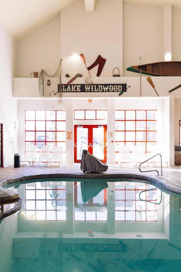 Wildwood Lodge & Suites Clive Εξωτερικό φωτογραφία